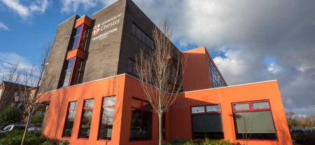 CHESTER UNIVERSITY - DU HỌC ANH VỚI CHI PHÍ RẺ KHÔNG TƯỞNG 